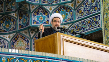 برخورد قاطع با محتکران ضروری است