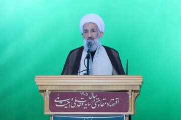 تصاویر/ نماز عبادی سیاسی جمعه در شهرستان ساری