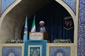 پیاده‌نظام دشمن امروز در داخل کشور به دنبال ایجاد جنگ اقتصادی است