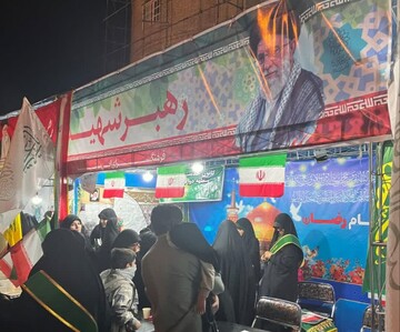 تصاویر/ اجتماع اهالی مسجد الرسول(ص) سعادت آباد تهران در شصت و دومین شب حماسه آفرینی