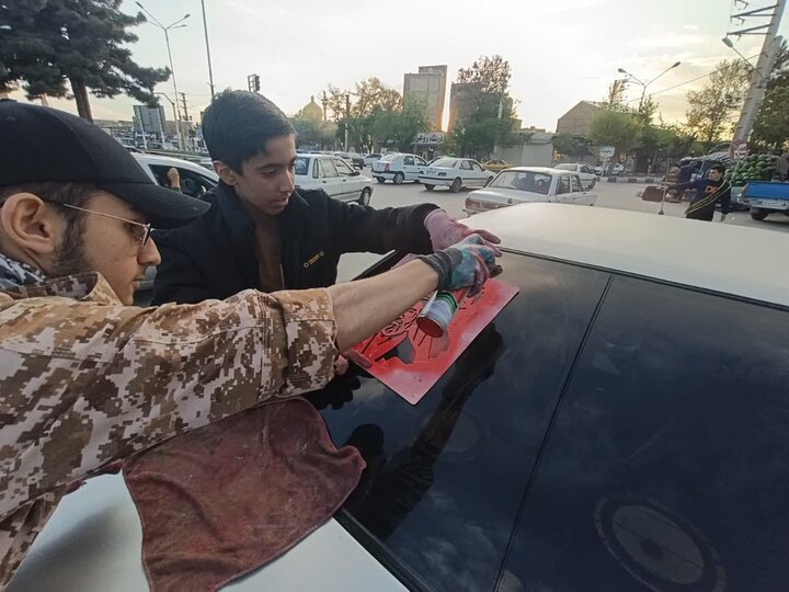 تصاویر/ استمرار خدمت‌رسانی جهادی موکب مدرسه علمیه امام خامنه‌ای ارومیه به مردم