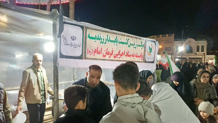 تصاویر/شصت و یکمین شب حضور مردم زرندیه در تجدید بیعت با آرمان‌های انقلاب