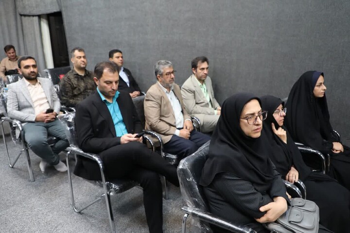 تصاویر/ دیدار اعضای ستاد بزرگداشت مقام معلم سمنان با نماینده ولی‌فقیه در استان