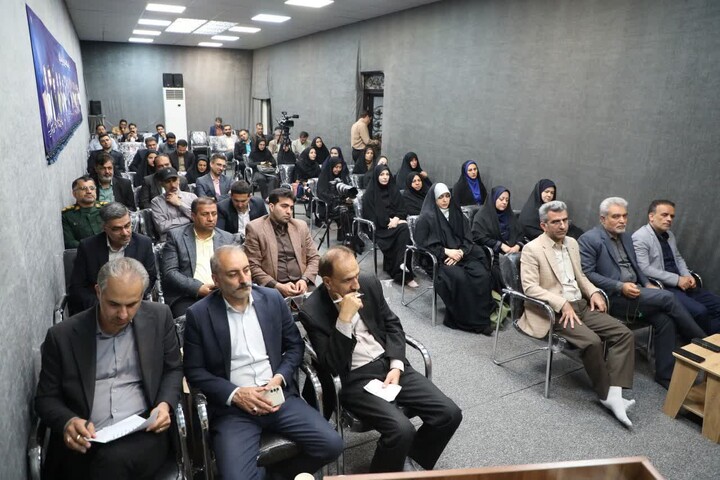 تصاویر/ دیدار اعضای ستاد بزرگداشت مقام معلم سمنان با نماینده ولی‌فقیه در استان