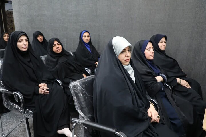 تصاویر/ دیدار اعضای ستاد بزرگداشت مقام معلم سمنان با نماینده ولی‌فقیه در استان