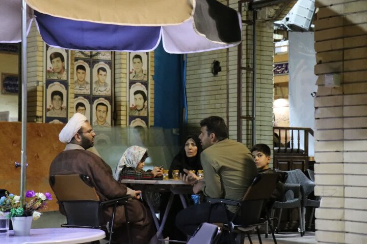 تصاویر/ کافه رستوران قرآنی در گلزار شهدای کرمان