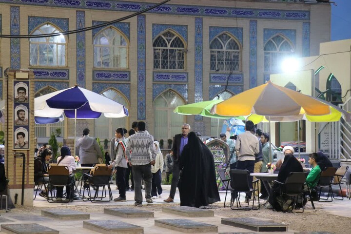 تصاویر/ کافه رستوران قرآنی در گلزار شهدای کرمان