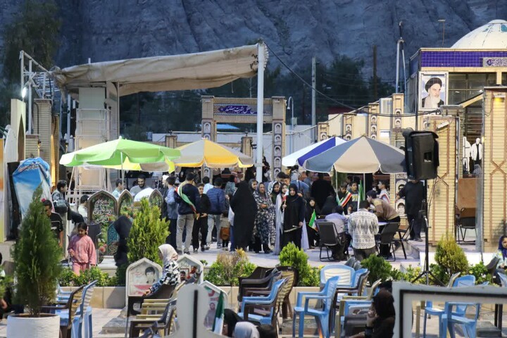 تصاویر/ کافه رستوران قرآنی در گلزار شهدای کرمان