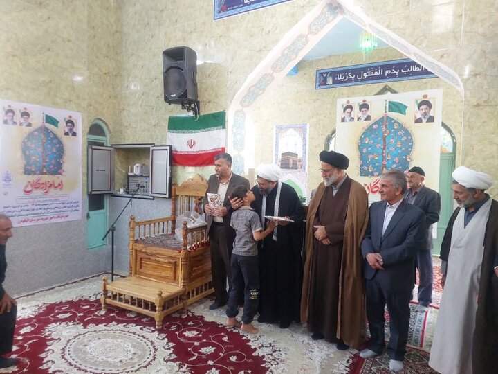 تصاویر/همایش بزرگداشت امامزادگان در جوار امامزادگان سه فرزندان (ع)الیگودرز