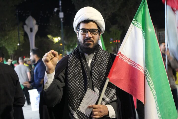 تصاویر/ تجمع هم‌بستگی و انتقام‌جویی مردم ملایر