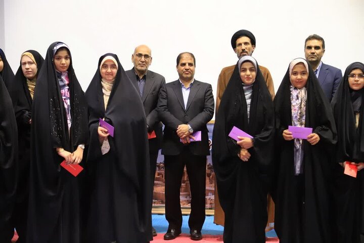 تصاویر/ آیین تکریم دختران یزدی