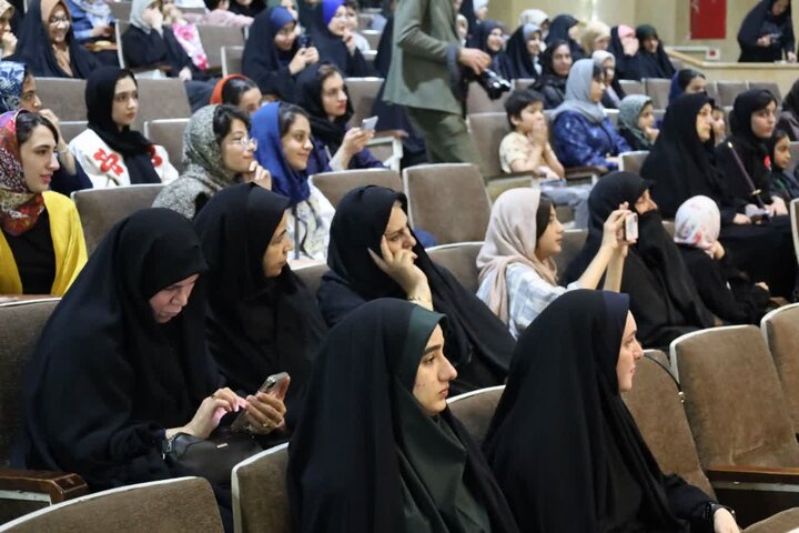 تصاویر/ آیین تکریم دختران یزدی