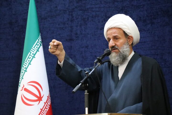 تصاویر/ اقامه نماز جمعه در قرچک