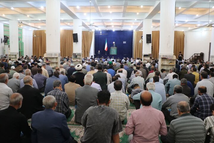 تصاویر/ اقامه نماز جمعه در قرچک