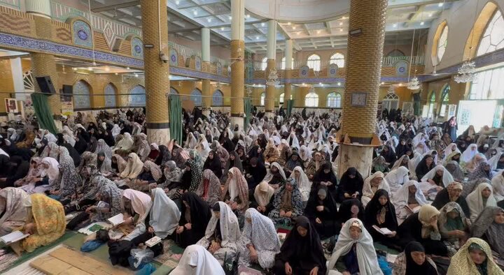 تصاویر/ اقامه نماز جمعه در قرچک