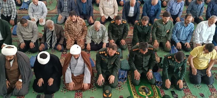 تصاویر/اقامه نماز عبادی سیاسی جمعه در ساوه