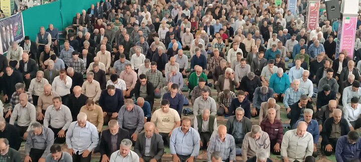 تصاویر/اقامه نماز عبادی سیاسی جمعه در ساوه