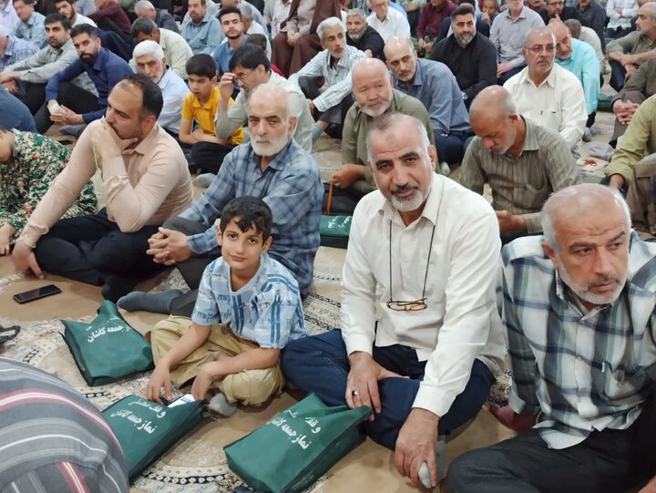 تصاویر؛نماز عبادی سیاسی جمعه کاشان