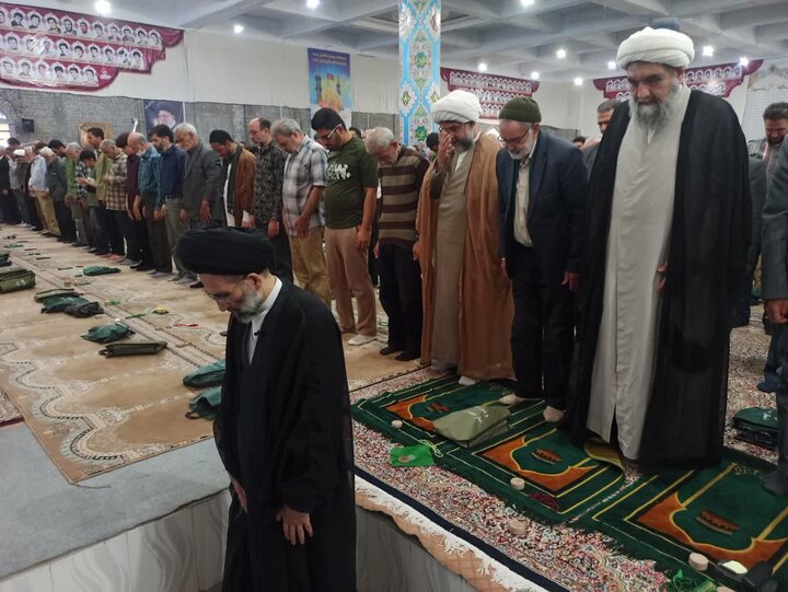 تصاویر؛نماز عبادی سیاسی جمعه کاشان