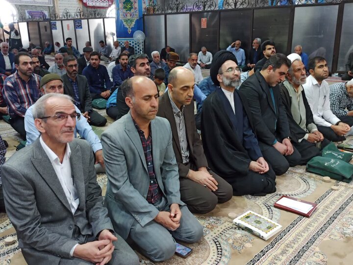 تصاویر؛نماز عبادی سیاسی جمعه کاشان