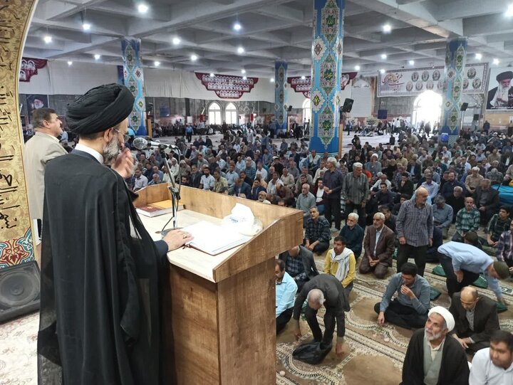 تصاویر؛نماز عبادی سیاسی جمعه کاشان