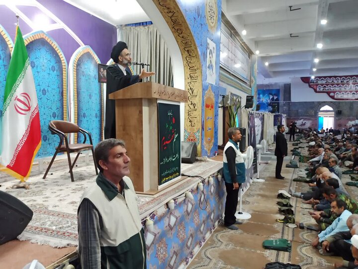 تصاویر؛نماز عبادی سیاسی جمعه کاشان