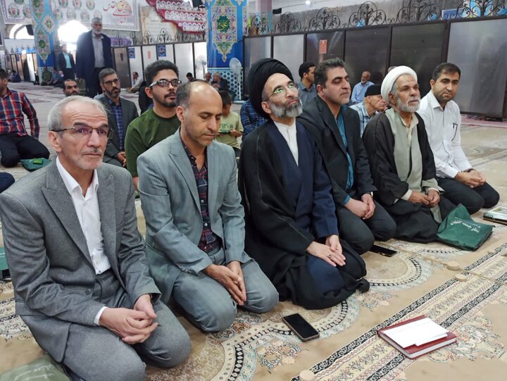 تصاویر؛نماز عبادی سیاسی جمعه کاشان