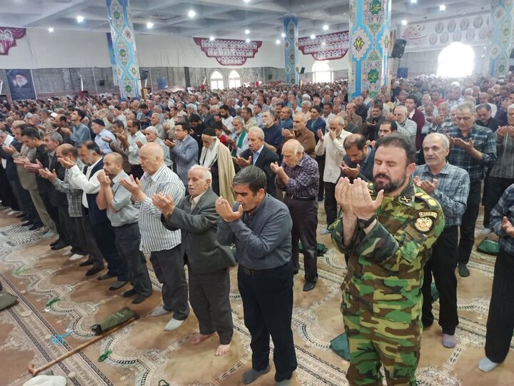 تصاویر؛نماز عبادی سیاسی جمعه کاشان