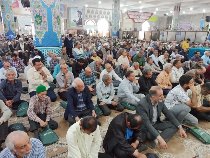 تصاویر؛نماز عبادی سیاسی جمعه کاشان
