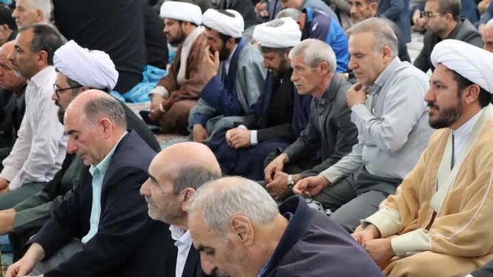 آیین عبادی سیاسی نماز جمعه تکاب