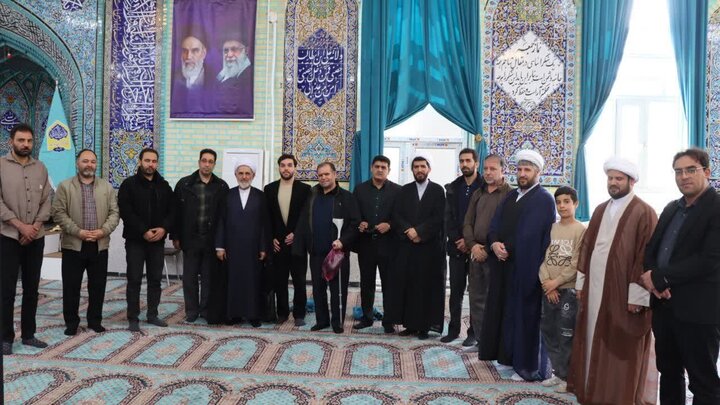 آیین عبادی سیاسی نماز جمعه تکاب