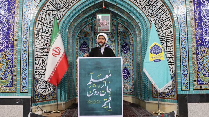 آیین عبادی سیاسی نماز جمعه تکاب