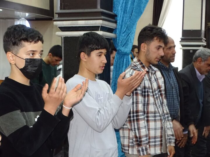 تصاویر/ اقامه نماز جمعه چهاربرج