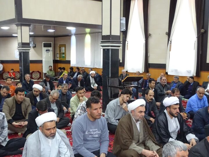 تصاویر/ اقامه نماز جمعه چهاربرج