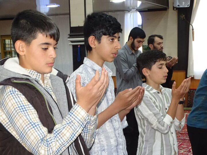 تصاویر/ اقامه نماز جمعه چهاربرج