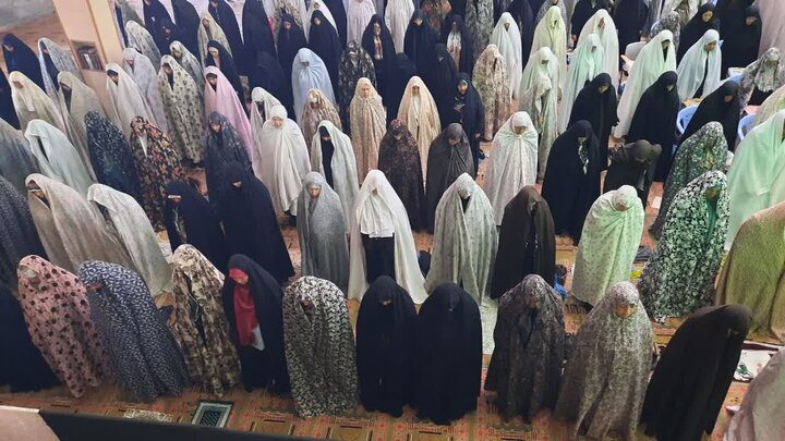 تصاویر/اقامه نماز عبادی سیاسی جمعه در خمین