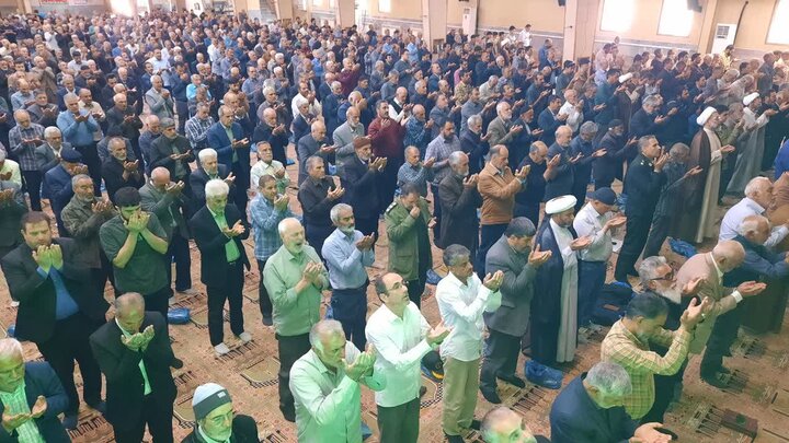 تصاویر/اقامه نماز عبادی سیاسی جمعه در خمین