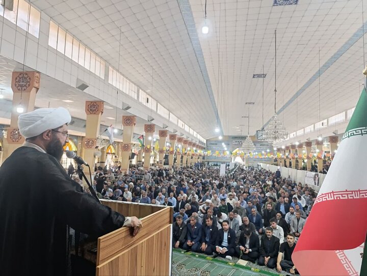 تصاویر/ اقامه نماز عبادی سیاسی جمعه در پاکدشت