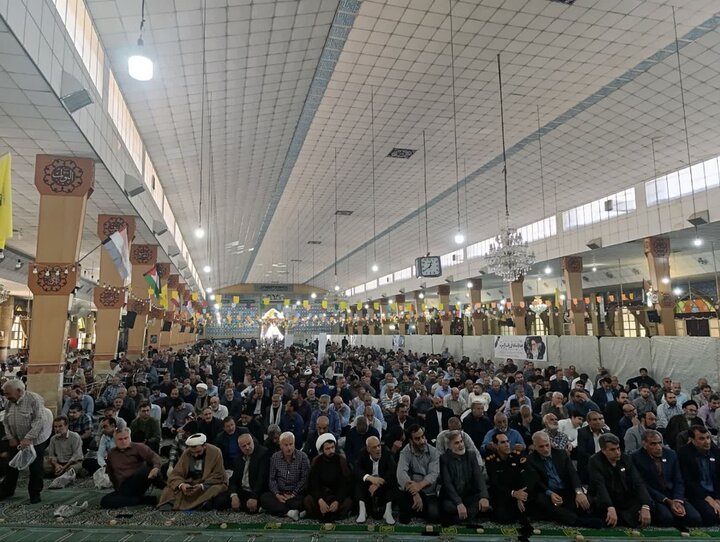 تصاویر/ اقامه نماز عبادی سیاسی جمعه در پاکدشت