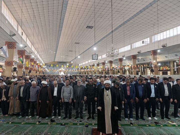 تصاویر/ اقامه نماز عبادی سیاسی جمعه در پاکدشت