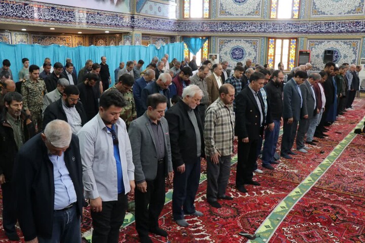تصاویر/ اقامه نمازجمعه شهر جلفا