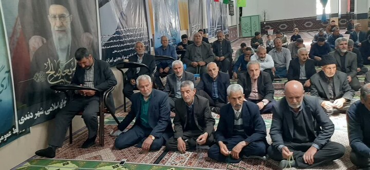 تصاویر/ اقامه نمازجمعه شهر دندی