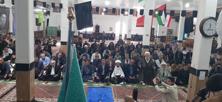 تصاویر/ اقامه نمازجمعه شهر دندی