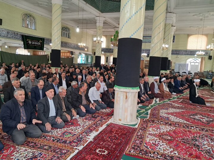 تصاویر/ اقامه نمازجمعه شهر خسروشاه