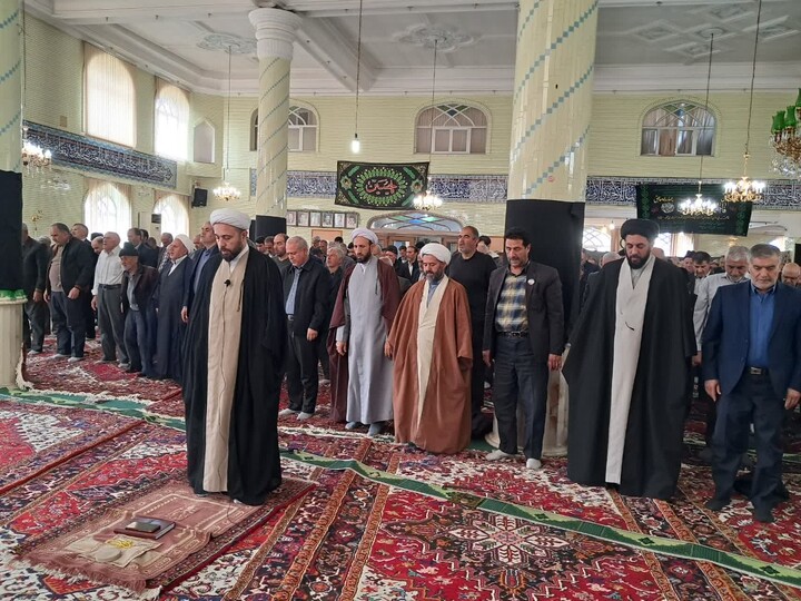 تصاویر/ اقامه نمازجمعه شهر خسروشاه