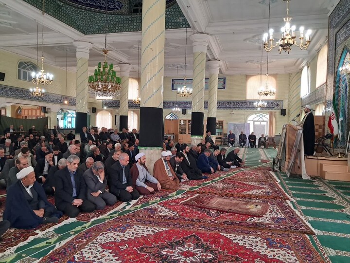 تصاویر/ اقامه نمازجمعه شهر خسروشاه