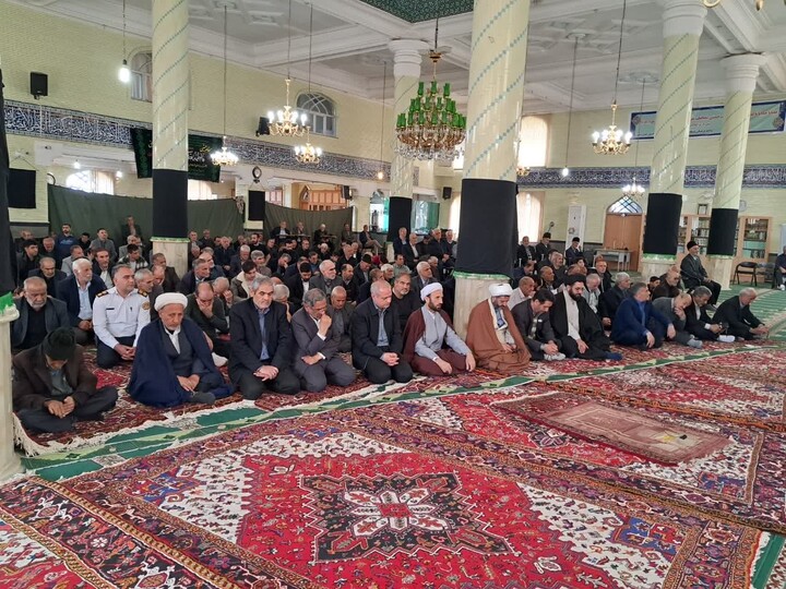 تصاویر/ اقامه نمازجمعه شهر خسروشاه