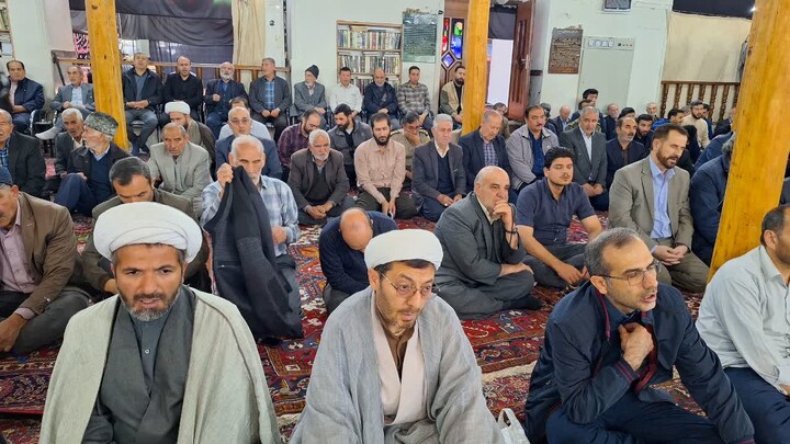 تصاویر/ اقامه نمازجمعه شهر عجب شیر