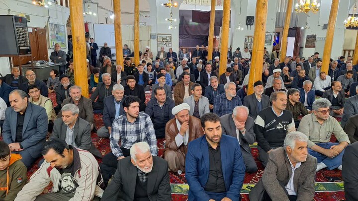 تصاویر/ اقامه نمازجمعه شهر عجب شیر