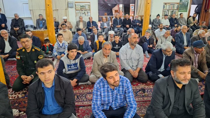 تصاویر/ اقامه نمازجمعه شهر عجب شیر